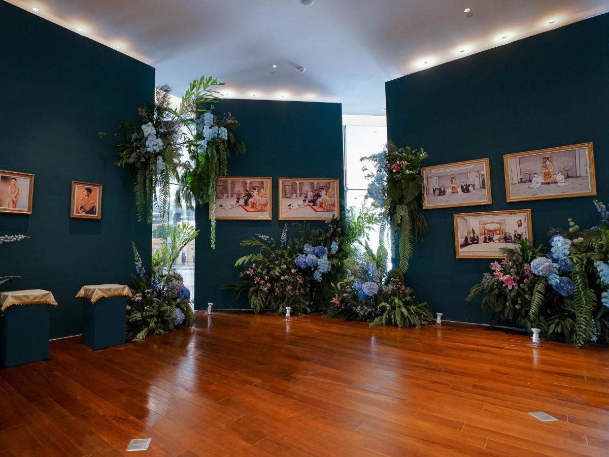 Chatrium Grand Bangkok Eksteriør bilde The exhibition of the 2019 winners