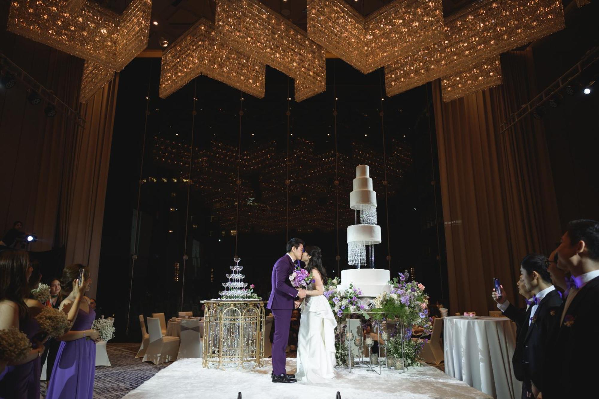 Chatrium Grand Bangkok Eksteriør bilde Wedding reception at the Grand Ballroom